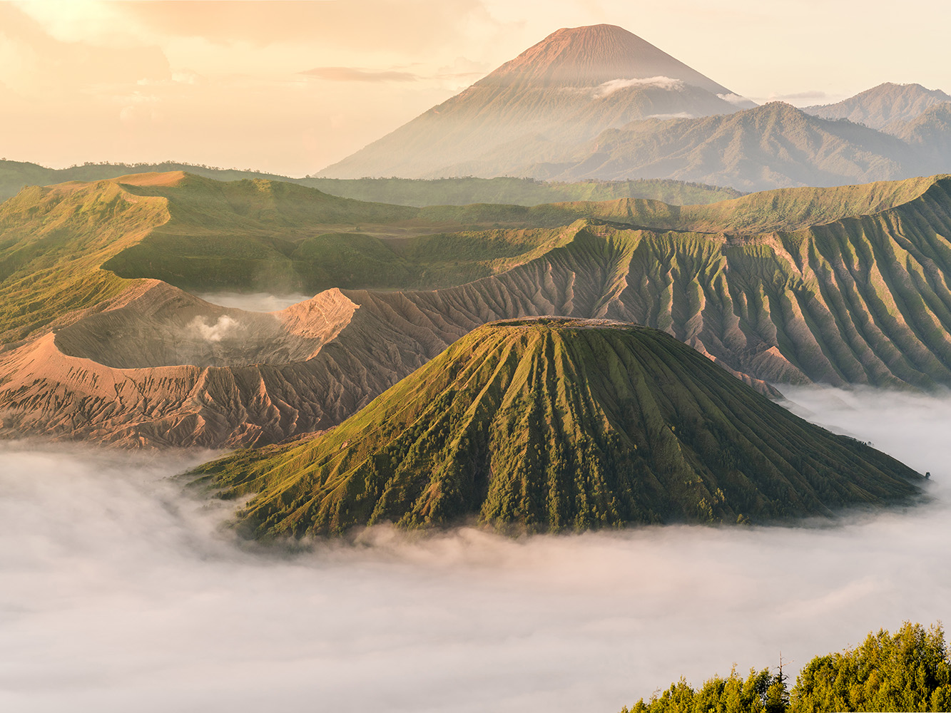 Java, Bali : terre de volcans et île des Dieux