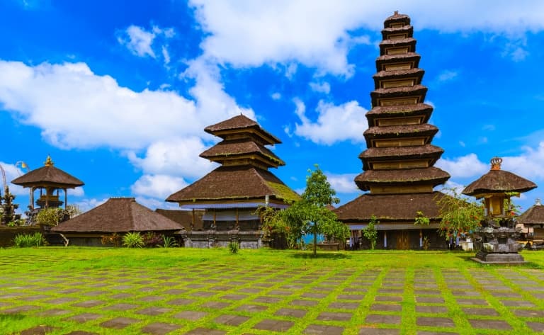Le temple Besakih, Klungkung et promenade dans  les rizières